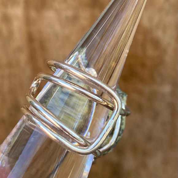 Statement Geode Ring - Picture 2 of 2